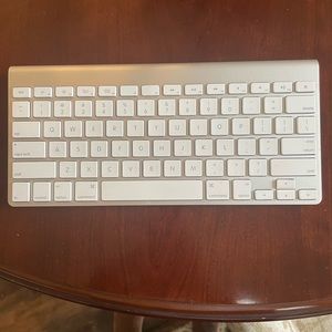 Apple Magic Keyboard series 1